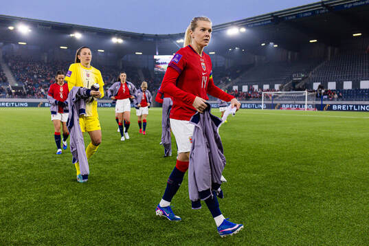 Goalkeeper Cecilie Hauståker Fiskerstrand and Ada