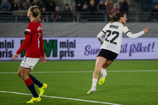Jule Brand of Germany celebrates