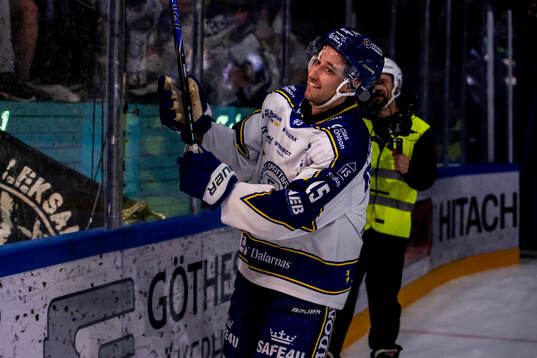 Leksands Max Veronneau jublar