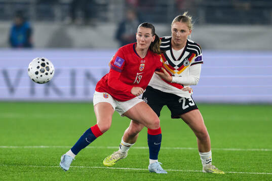 Elisabeth Terland of Norway and Jella Veit of Germany