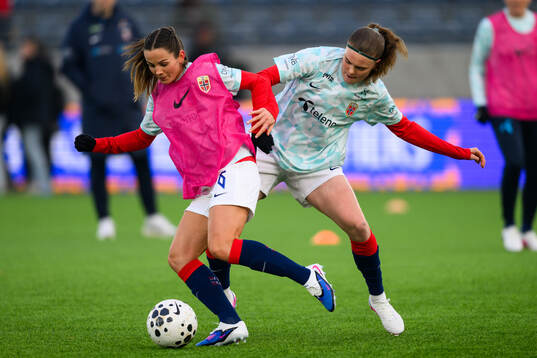 Tuva Hansen and Signe Gaupset of Norway