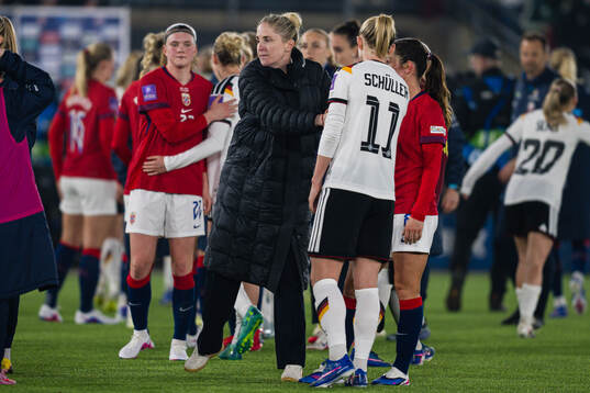 Head coach Gemma Grainger of Norway