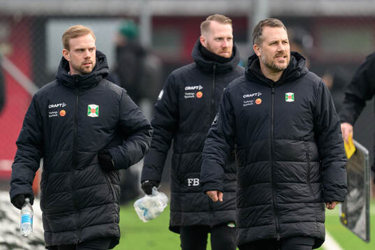 Varbergs tränare Victor Salwén och assisterande tränare