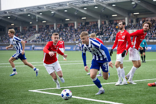 Degerfors Sebastian Ohlsson  och IFK Göteborgs David Kruse