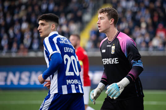 IFK Göteborgs Gabriel Ersoy och målvakt Viktor Andersson