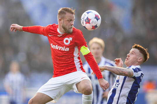 Degerfors Daniel Sundgren  och IFK Göteborgs Tobias Heintz