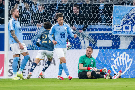 Malmö FFs Pontus Jansson, Kenan Busuladzic och målvakt