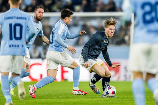 Halmstads Malte Persson och Malmö FFs Kenan Busuladzic