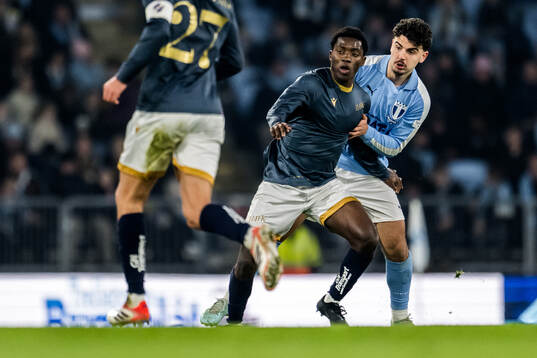 Halmstads Koudou Marvin Axel Illary och Malmö FFs Bleon