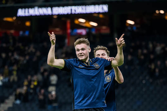 AIKs Erik Hovden Flataker jublar