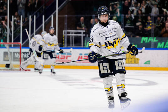 HV71s Justin Glenn Kloos deppar