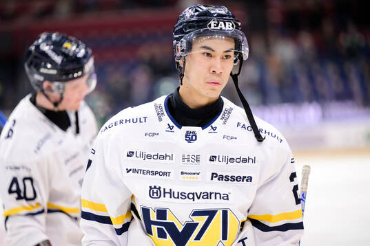 HV71s Jonathan Ang deppar