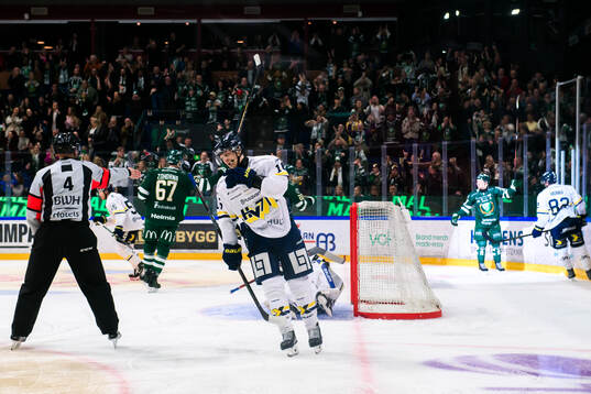 HV71s Linus Lindström deppar