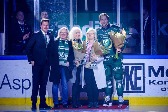 Färjestads Per Åslund får pris för över 1000 SHL