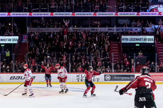 Örebros Egor Polin deppar och Timrås Magnus Pääjärvi