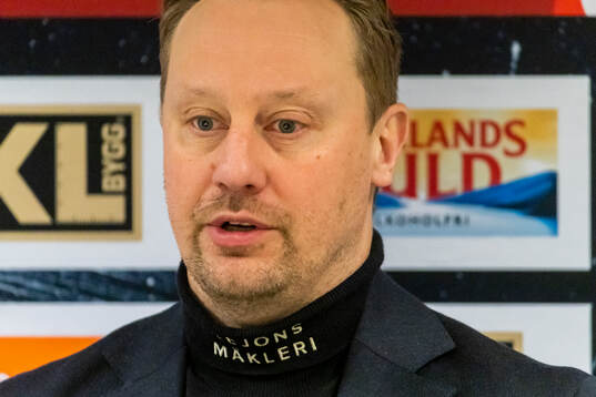 Örebros assisterande tränare Marcus Weinstock på