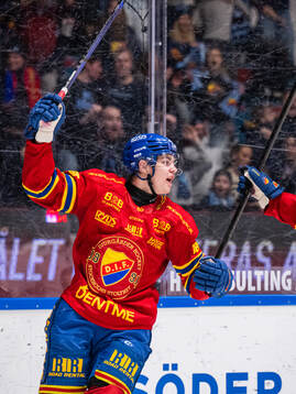 Djurgårdens Anton Frondell jublar
