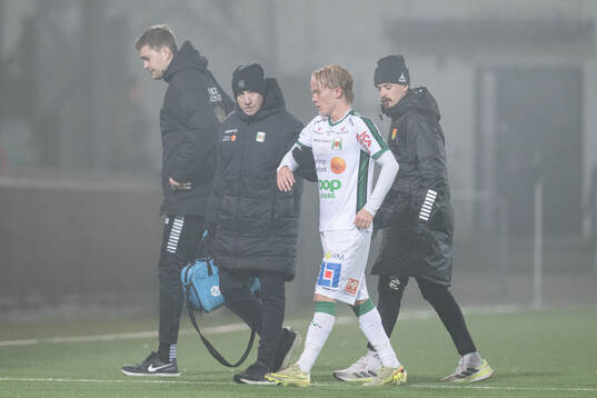 Varbergs Max Rundbäck lämnar planen