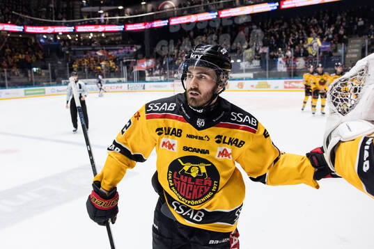 Luleås Ben Tardif jublar