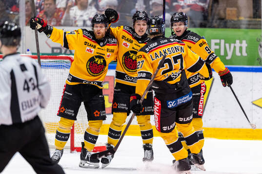Luleås Isac Hedqvist jublar