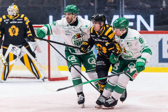 Rögles Josh Dickinson och Josh Dickinson mot Skellefteås