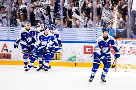 Leksands Michael Lindqvist jublar