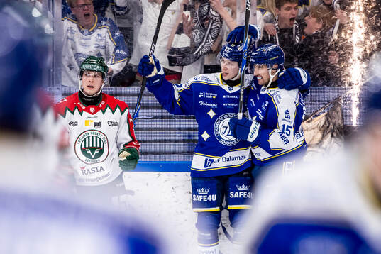 Leksands Lukas Vejdemo jublar