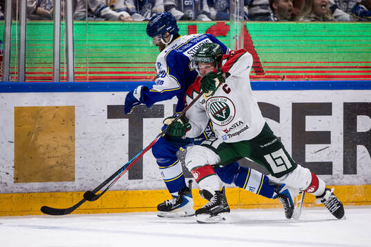 Leksands Nolan Stevens och Frölundas Max Friberg