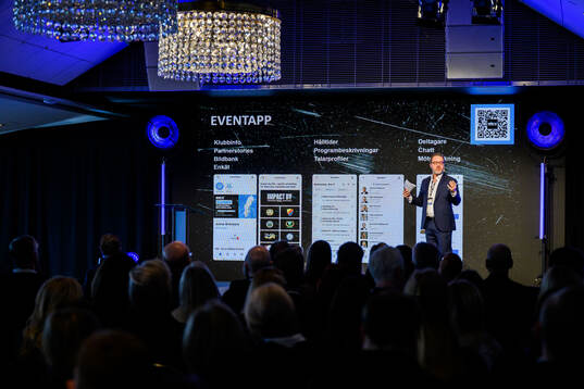 Martin Carlsson-Wall, moderator