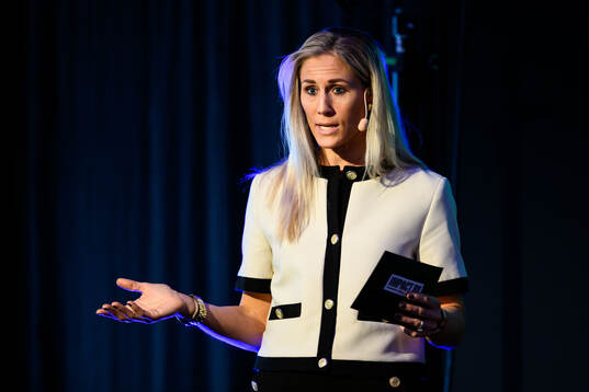Gizela Ahlgren-Bloom, vice sportchef SHL