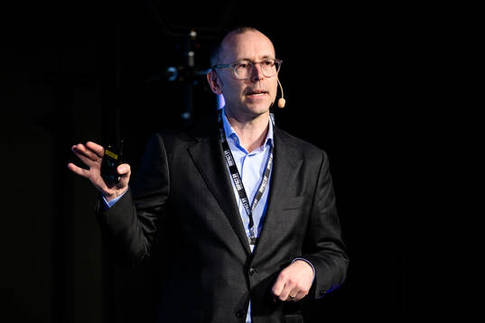 Jonas Söderberg, SEB