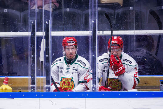 Moras Connor Maceachern och Gustav Olhaver deppar