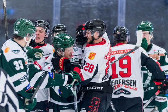 Tingsryds AIFs Vincent Sandberg och Hanvikens s Albin