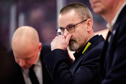 Timrås tränare Tommy Samuelsson deppar
