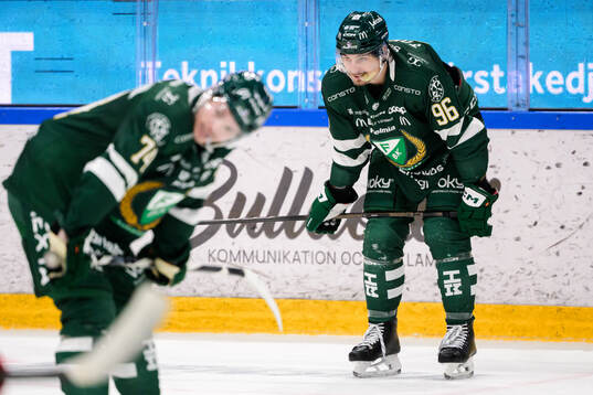Färjestads David Tomasek deppar