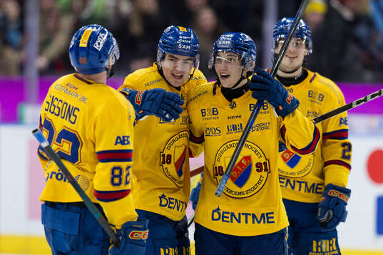 Djurgårdens Anton Frondell jublar