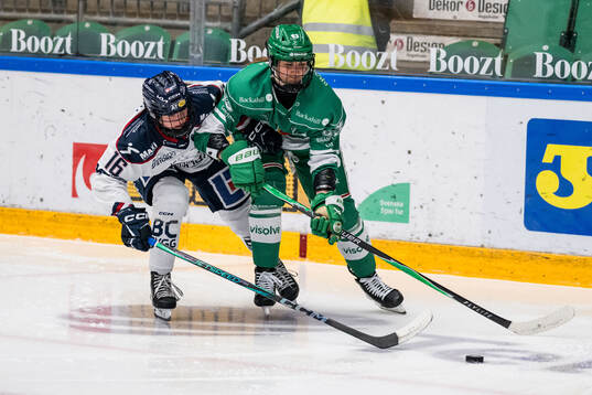 Linköpings Marthe Pabsdorff Brunvold och Rögles Johanna