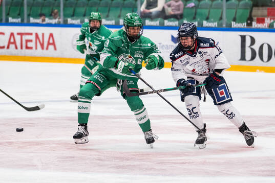 Rögles Wilma Hjelm och Linköpings Ellie Kaiser