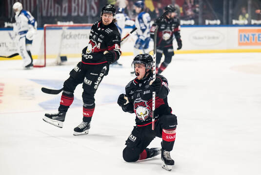 Malmö Redhawks Lauri Pajuniemi jublar