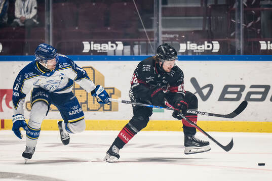 Leksands Wiktor Nilsson och Malmö Redhawks Robin Salo