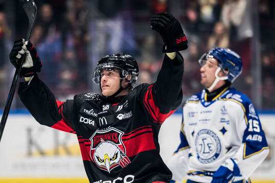 Malmö Redhawks Eemil Viro jublar