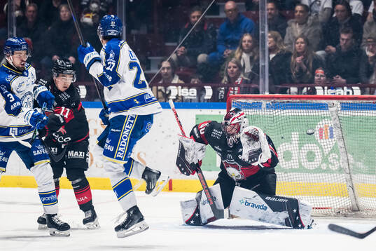 Malmö Redhawks målvakt Oskar Blomgren