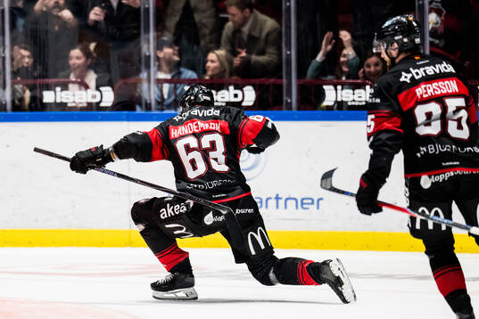 Malmö Redhawks Fredrik Händemark jublar