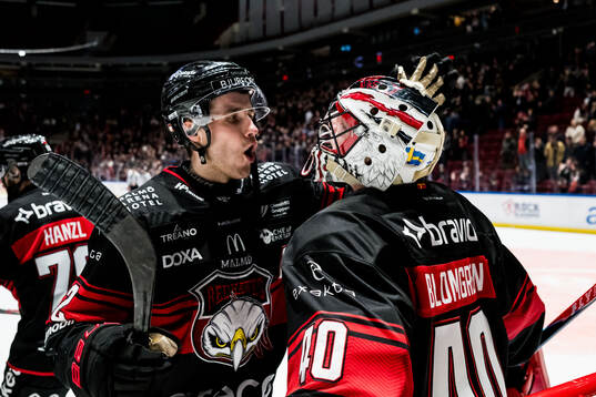 Malmö Redhawks Janne Kuokkanen och målvakt Oskar Blomgren