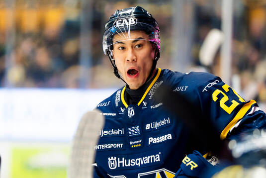 HV71s Jonathan Ang