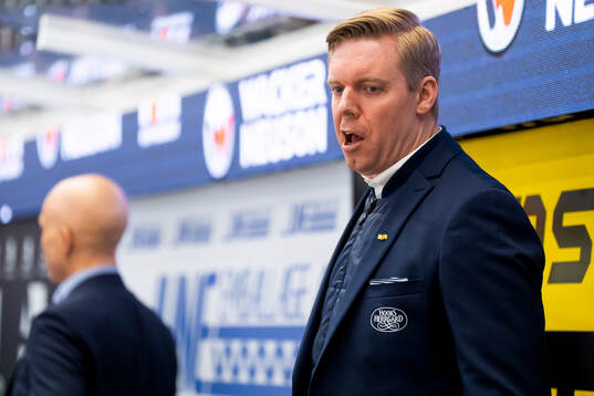 HV71s tränare Anton Blomqvist