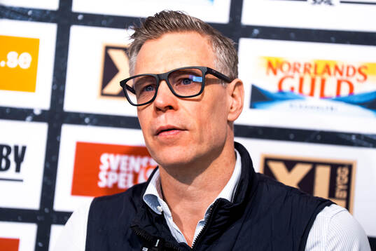HV71s assisterande tränare Nicklas Rahm