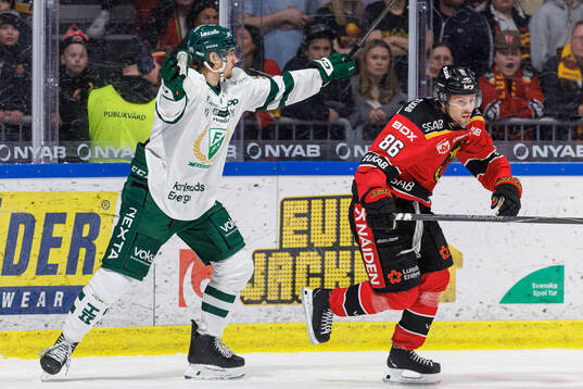 Färjestads David Tomasek och Luleås Mathias Bromé