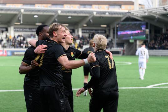 GAIS Henry Sletsjøe jublar