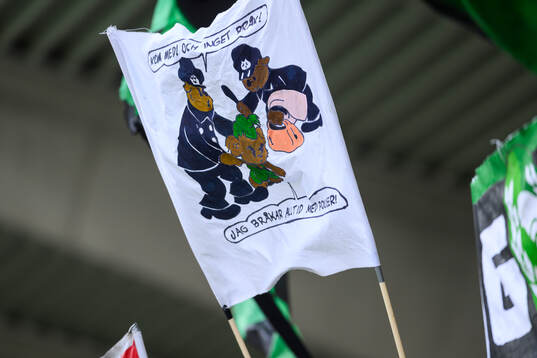 En flagga på GAIS läktare